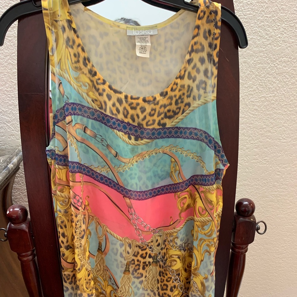 Long hem women’s top